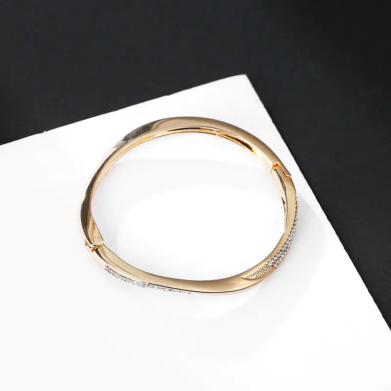 Gold Plated Simple Style Diamond Bracelet