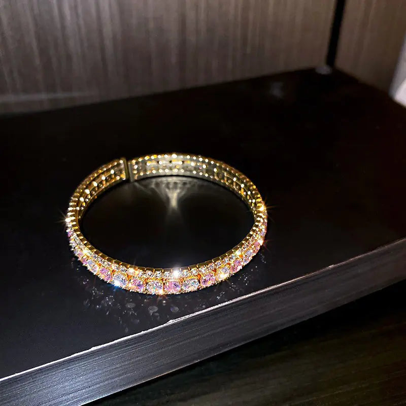 2024 New Luxury Diamond-Studded Bracelet Design
